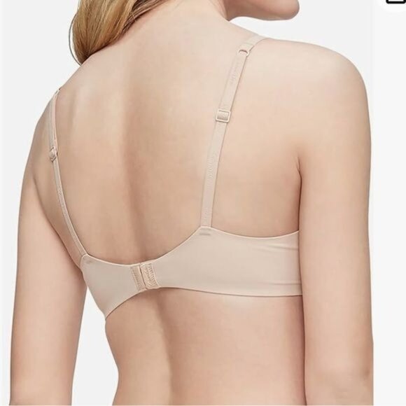 Calvin Klein Lightly Lined Nude Underwire Bra Size 40DDD Adjustable Straps - Picture 2 of 8